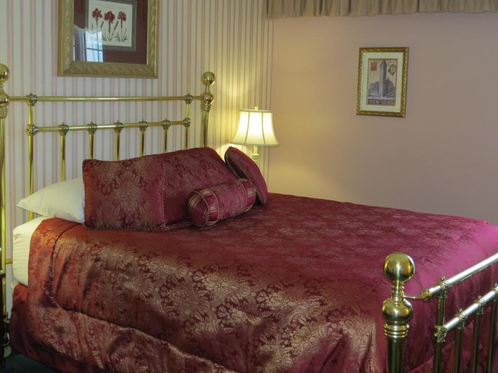 Billy Barker Casino Hotel Quesnel Room photo
