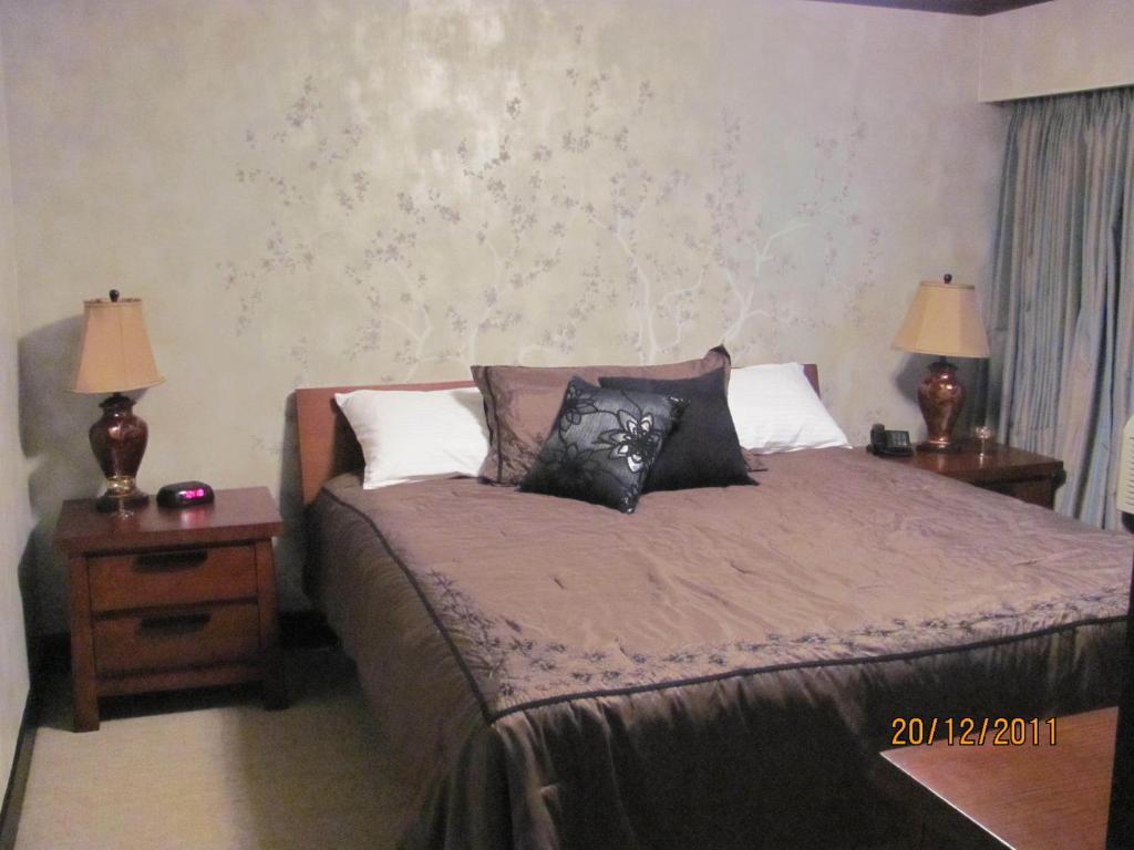 Billy Barker Casino Hotel Quesnel Room photo